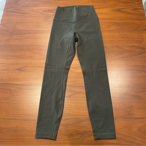 Lululemon Wunder Under High-Rise Pant 25”, Size 4